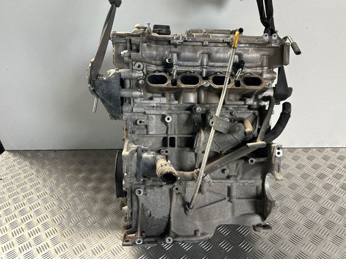 Toyota auris e180 - 2015, hybrid